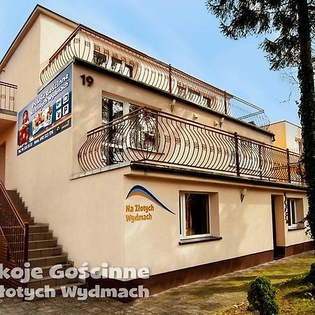 Pokoje Na Zlotych Wydmach Dzwirzyno Bagian luar foto